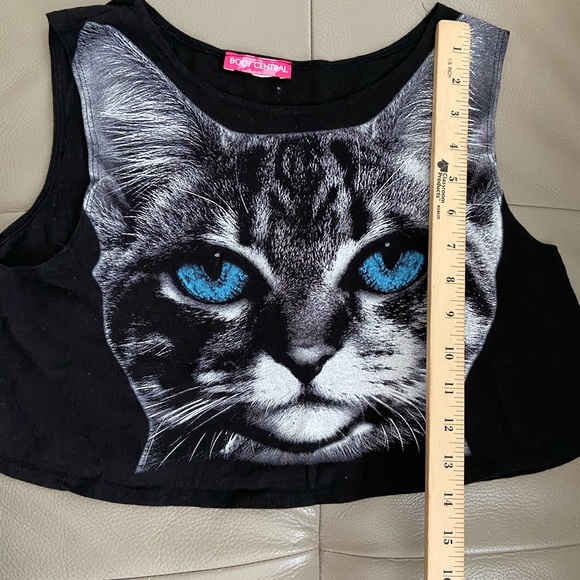 Bundle of 4 crop tops - Picture 6 of 16